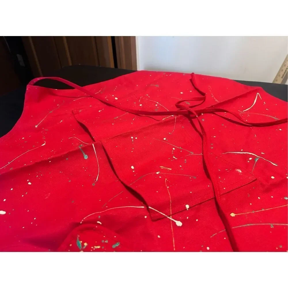 Red Printed Holiday Christmas Apron Matching Hotpads Large Pockets Adj Neck USA